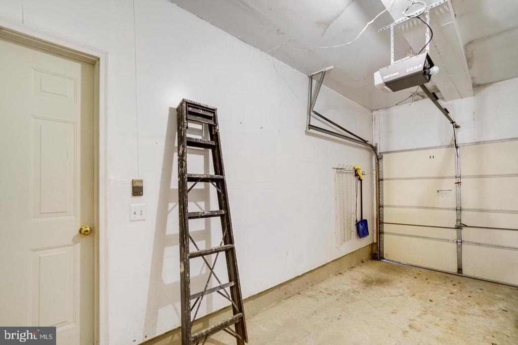 6490 Tayack Place - Photo 39