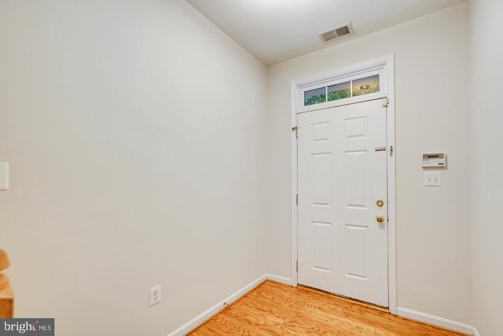 6490 Tayack Place - Photo 32