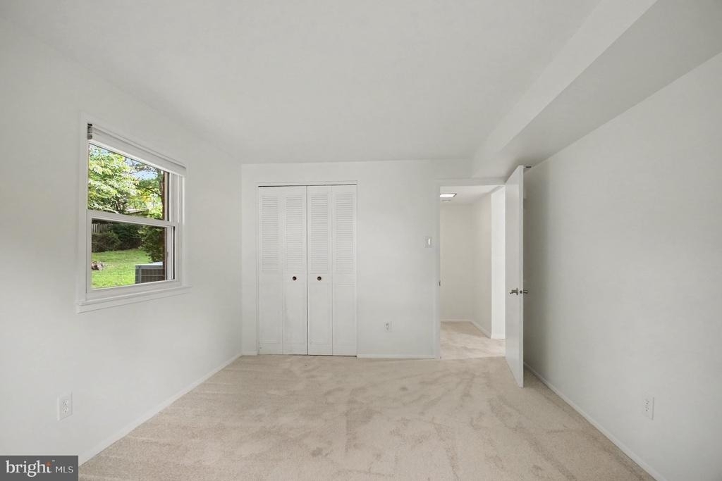 9302 Ashmeade Drive - Photo 21