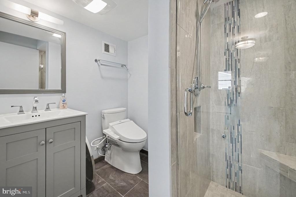 9302 Ashmeade Drive - Photo 19