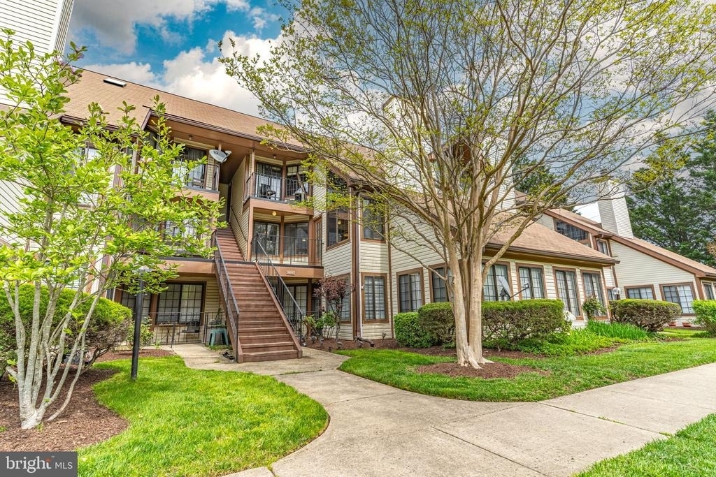 6015 Curtier Drive - Photo 18