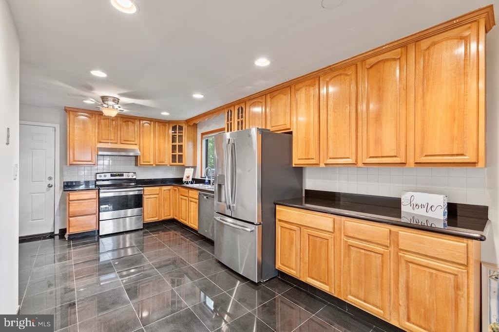 1404 Wolftrap Run Road - Photo 2