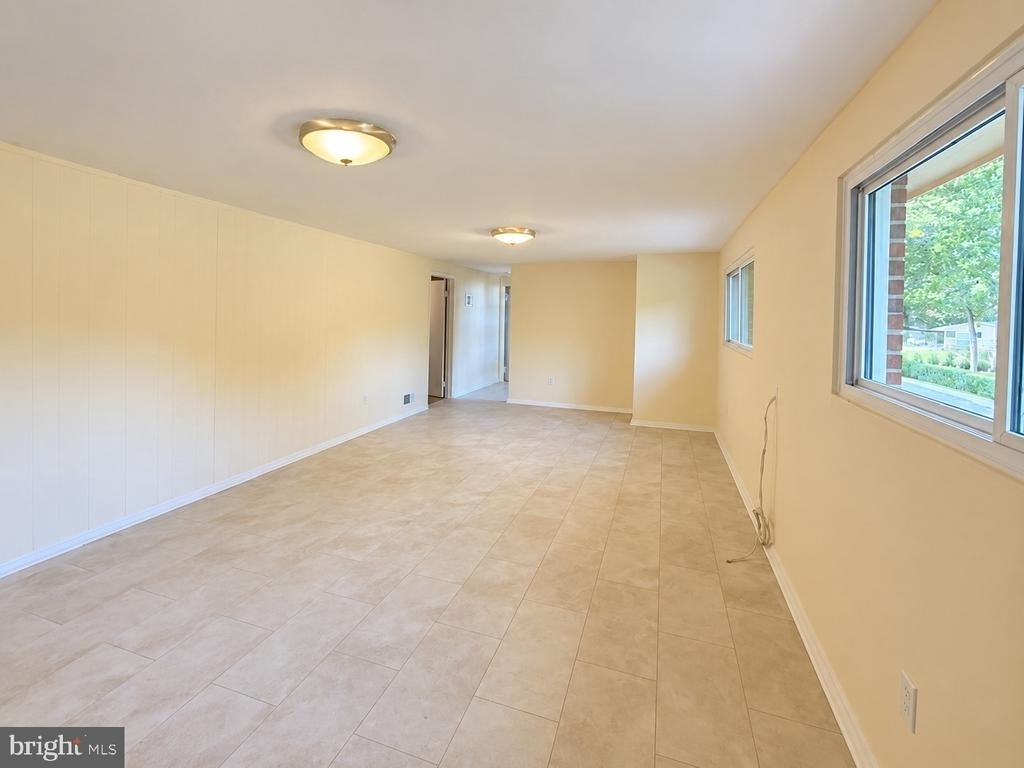 7818 Glenister Drive - Photo 26