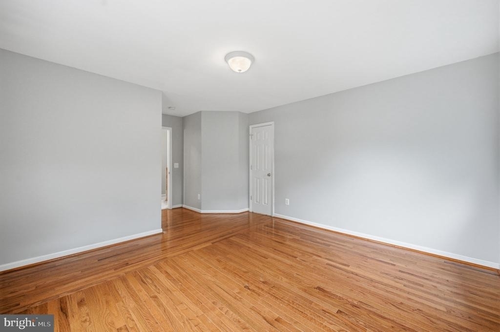 2918 Monroe Place - Photo 32