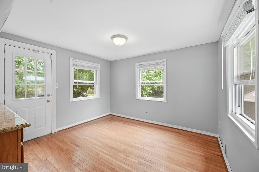 2918 Monroe Place - Photo 14