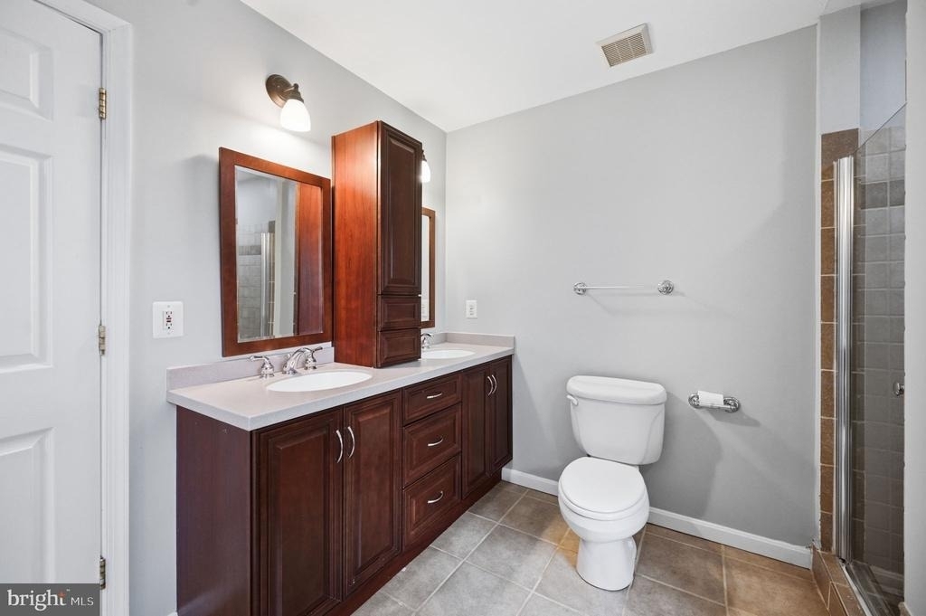 2918 Monroe Place - Photo 18