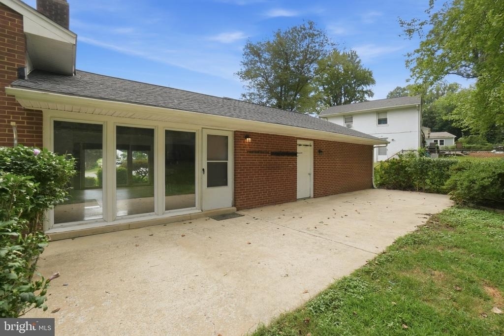7545 Axton Street - Photo 34