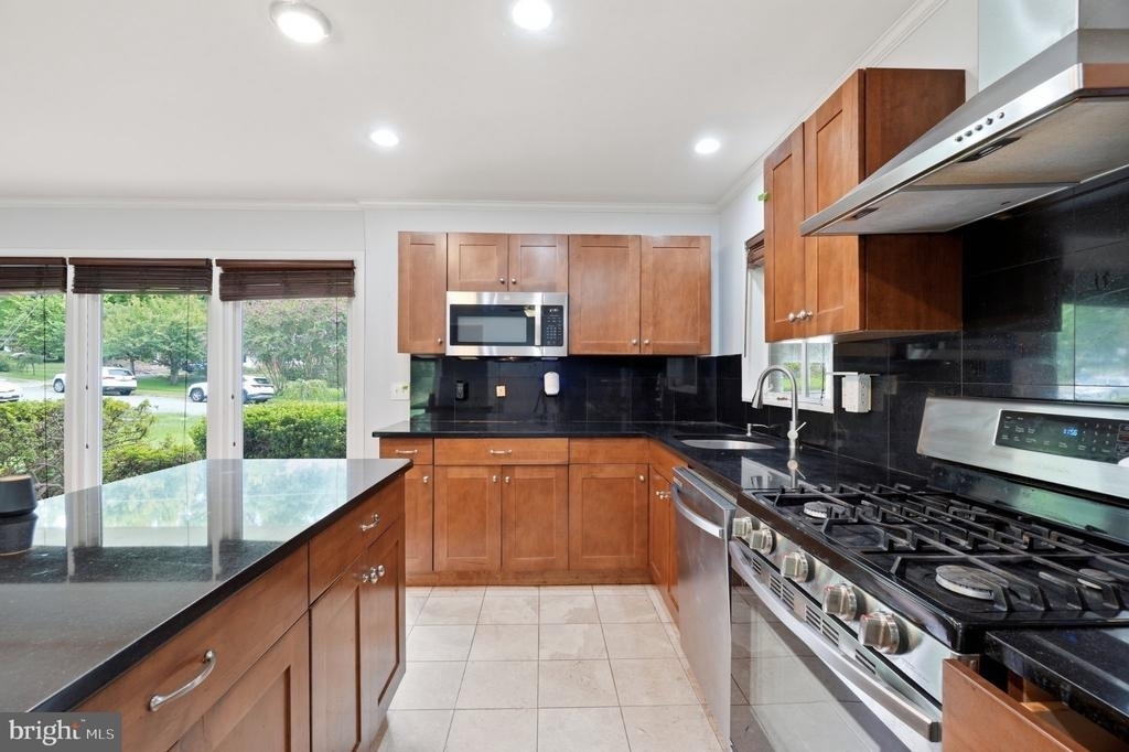 7545 Axton Street - Photo 8