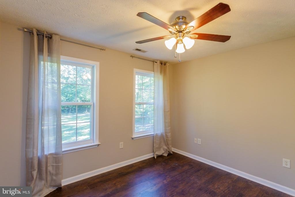 89 Albertson Court - Photo 17