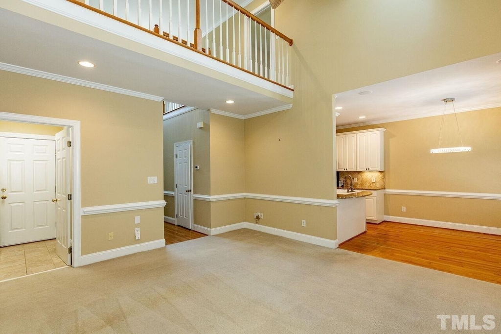 4317 Glen Erin Way - Photo 10