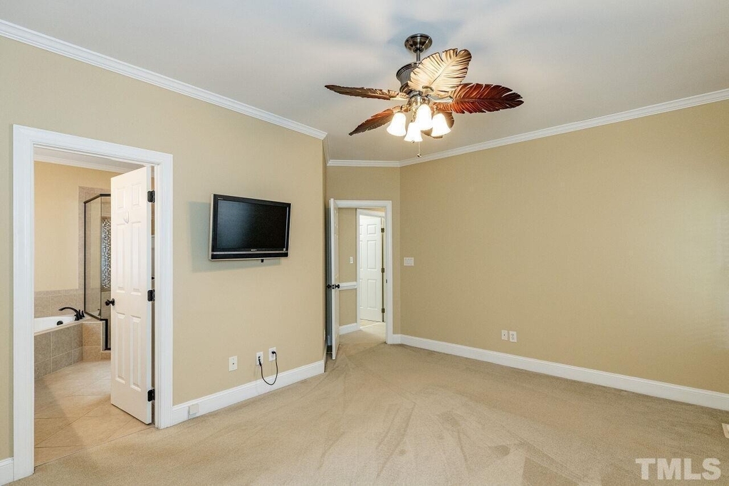 4317 Glen Erin Way - Photo 13