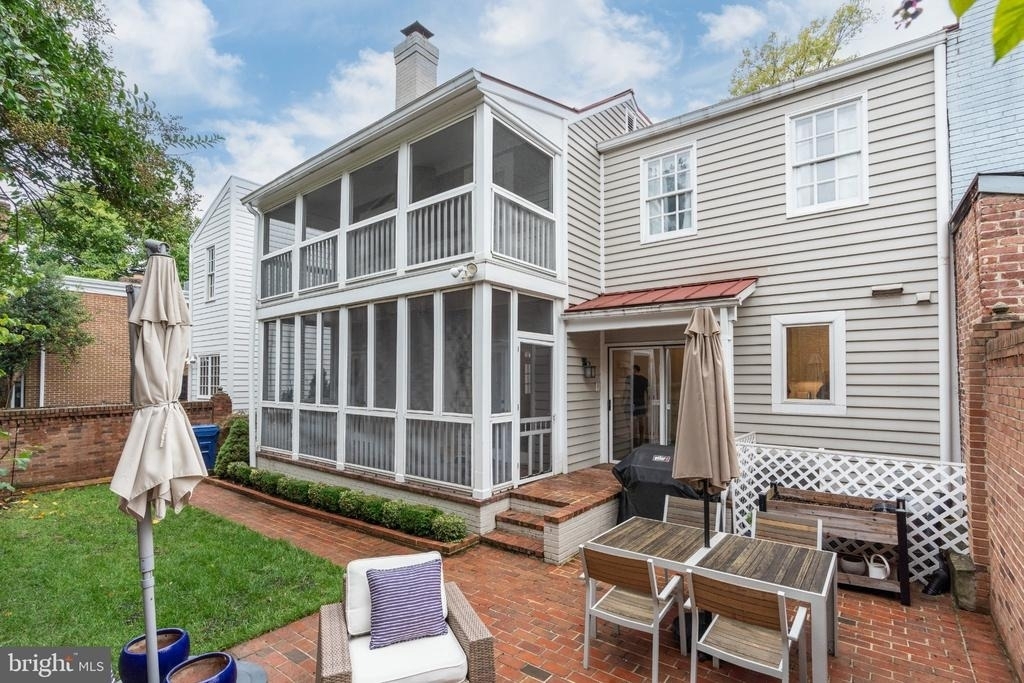 504 S Pitt Street - Photo 10