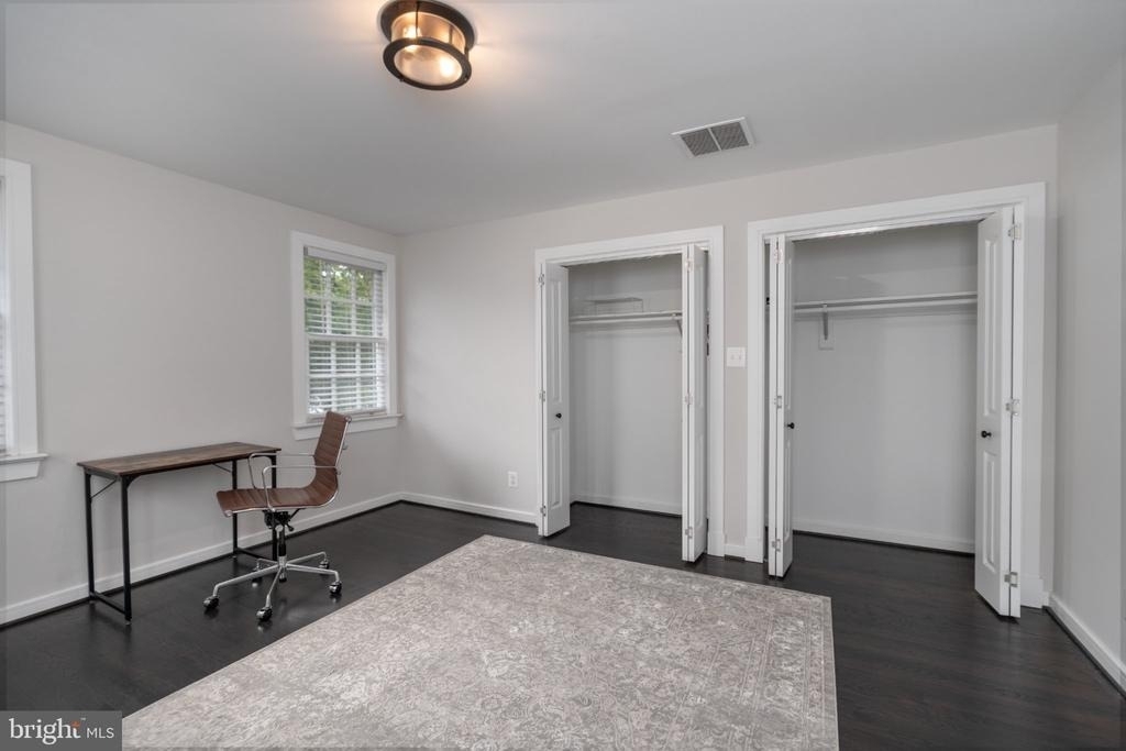 504 S Pitt Street - Photo 57