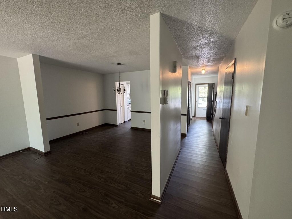 5721 Pool Side Drive - Photo 4