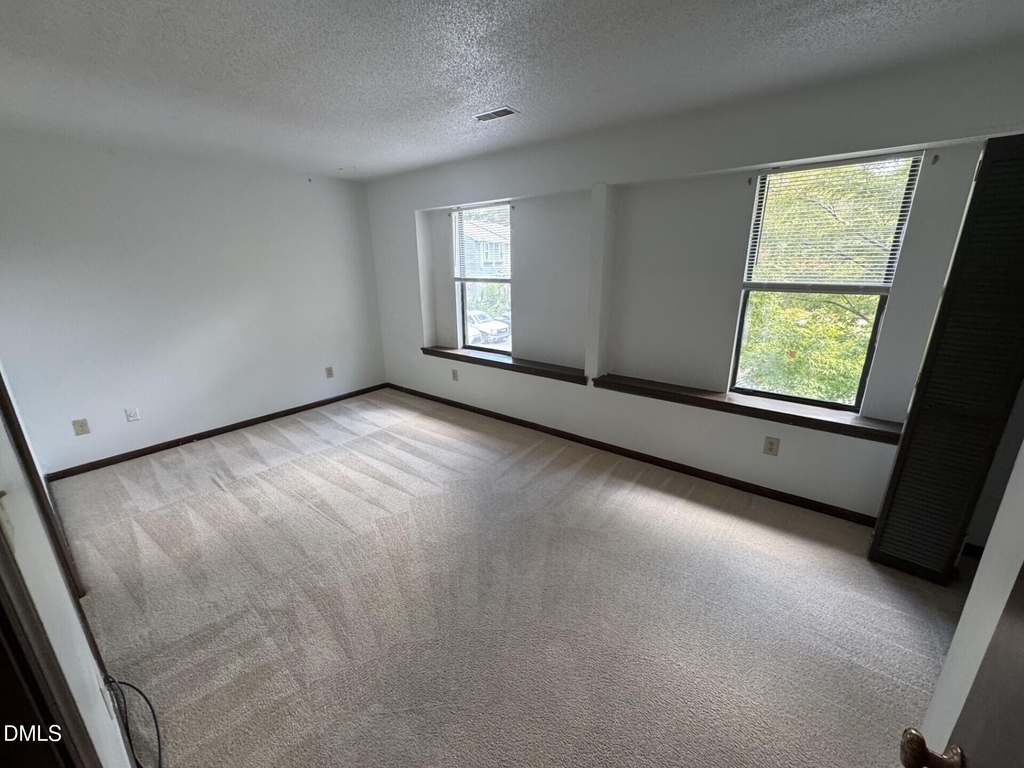 5721 Pool Side Drive - Photo 11