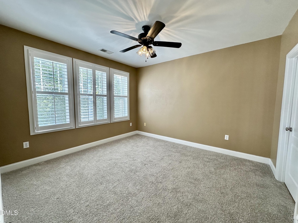 2810 Bedford Green Avenue - Photo 14