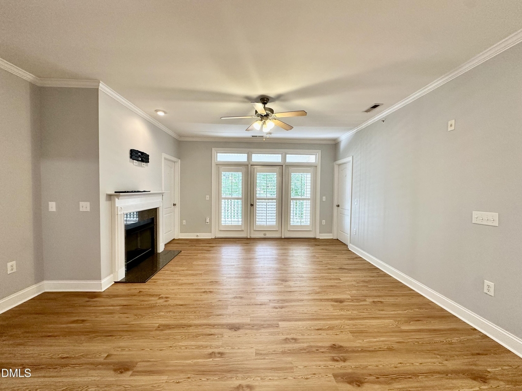 2810 Bedford Green Avenue - Photo 11