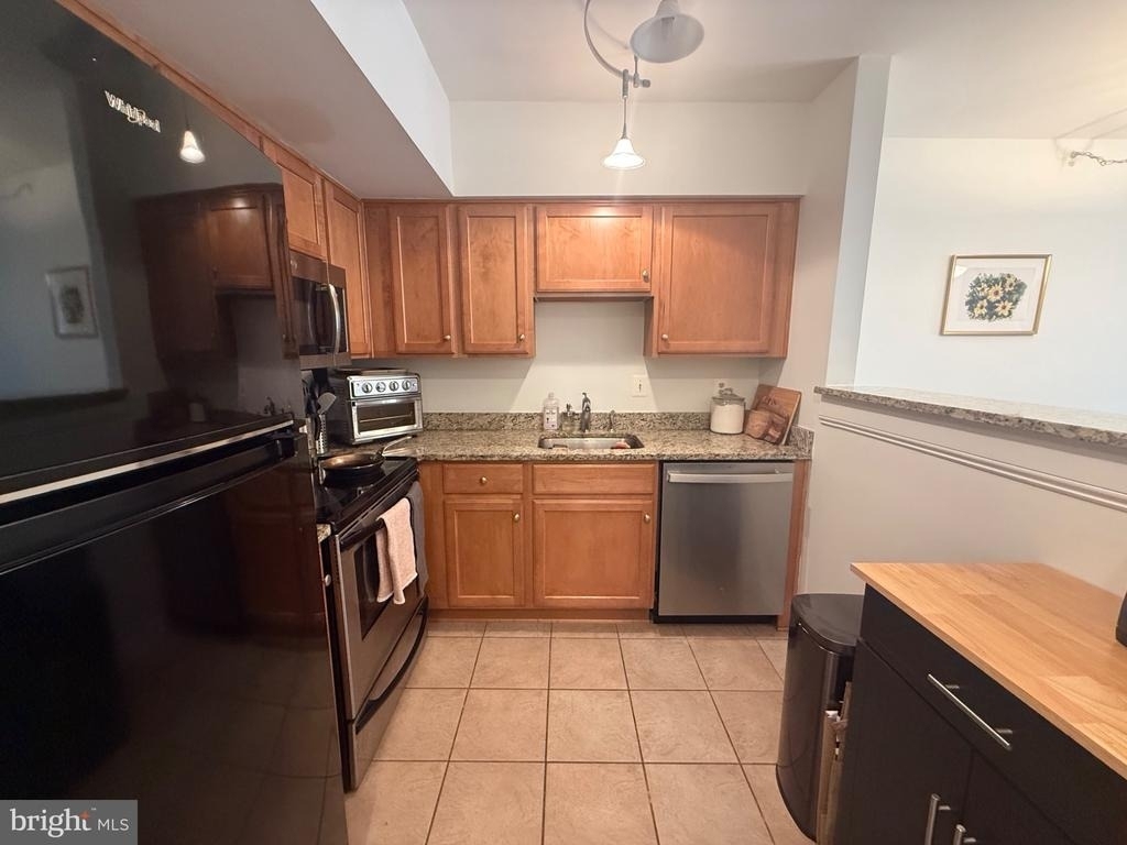 1001 N Randolph Street - Photo 2