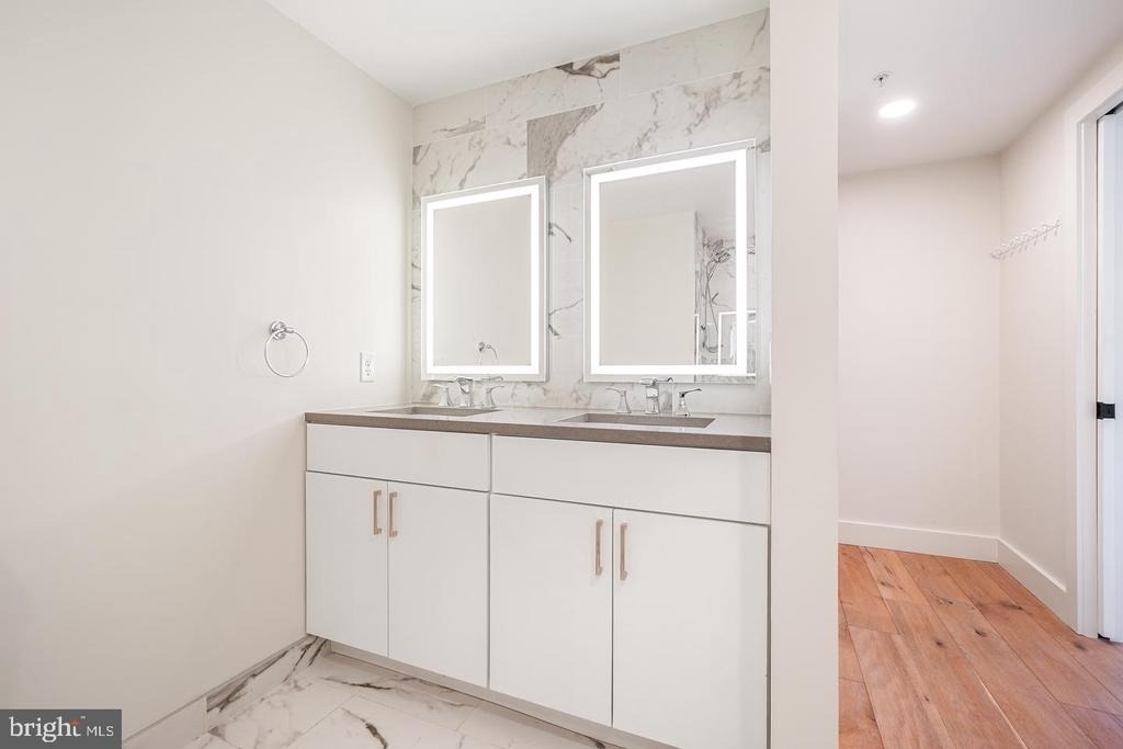 1245 N Pierce Street - Photo 32