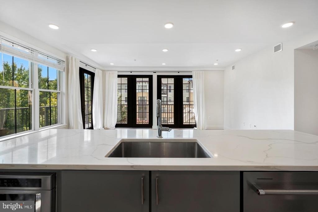 1245 N Pierce Street - Photo 14