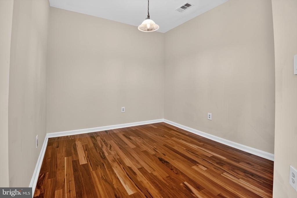 801 S Greenbrier Street - Photo 6
