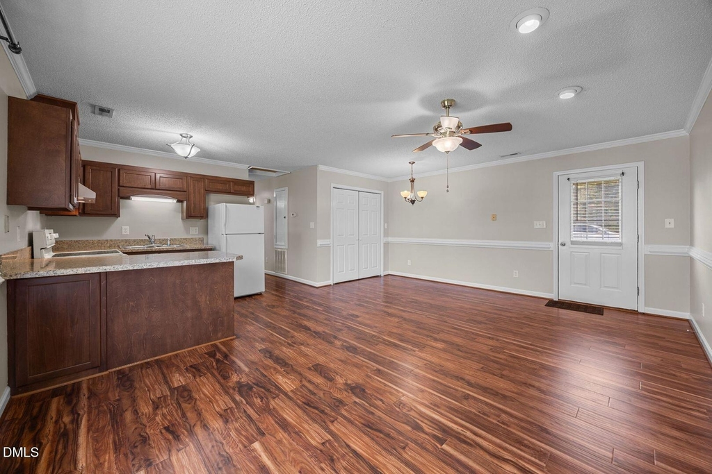 145 S Patterson Street - Photo 3