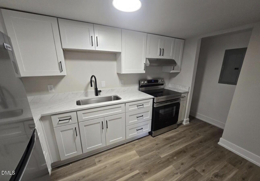 500 Umstead Drive - Photo 5