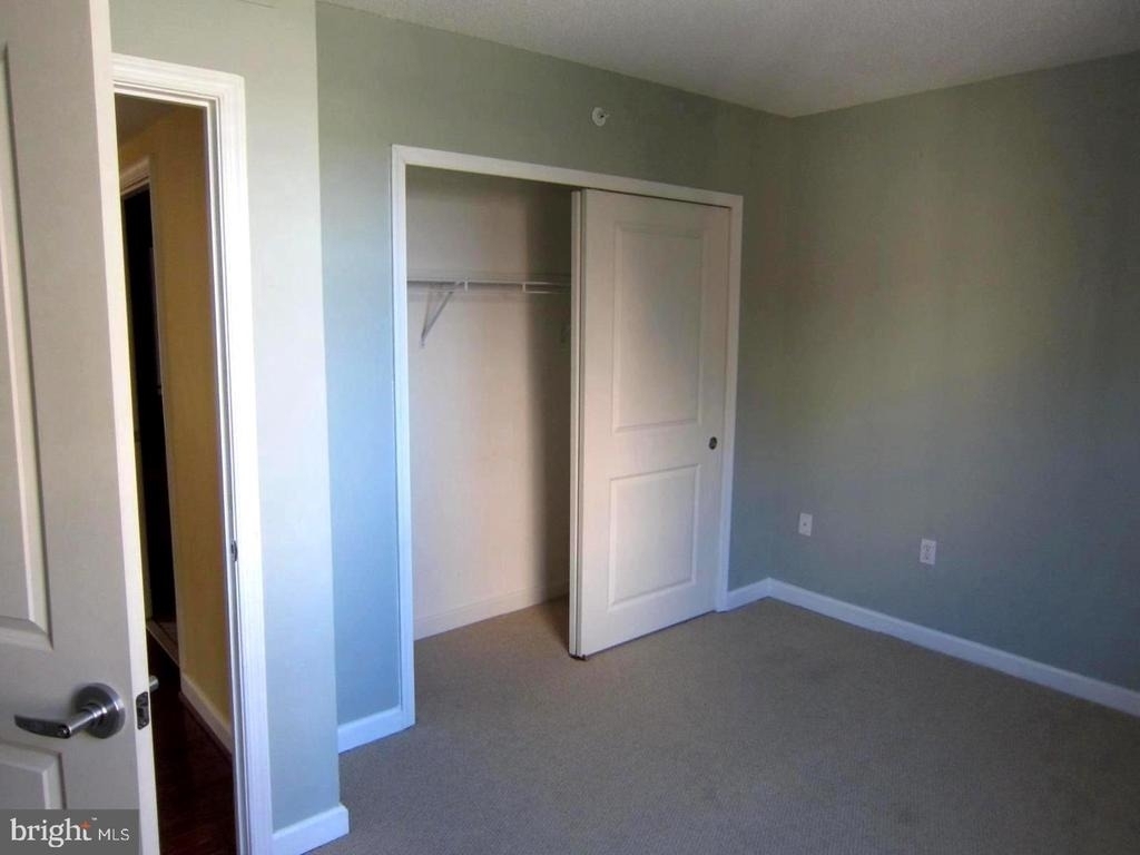 880 N Pollard Street - Photo 14