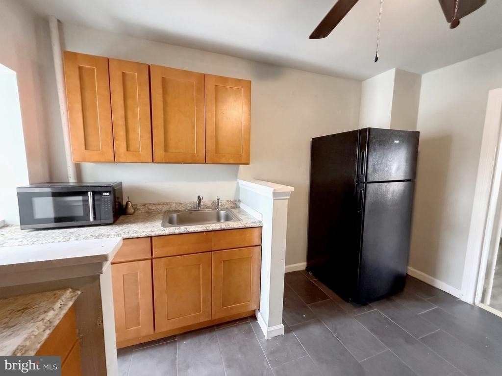 308 E King Street - Photo 7