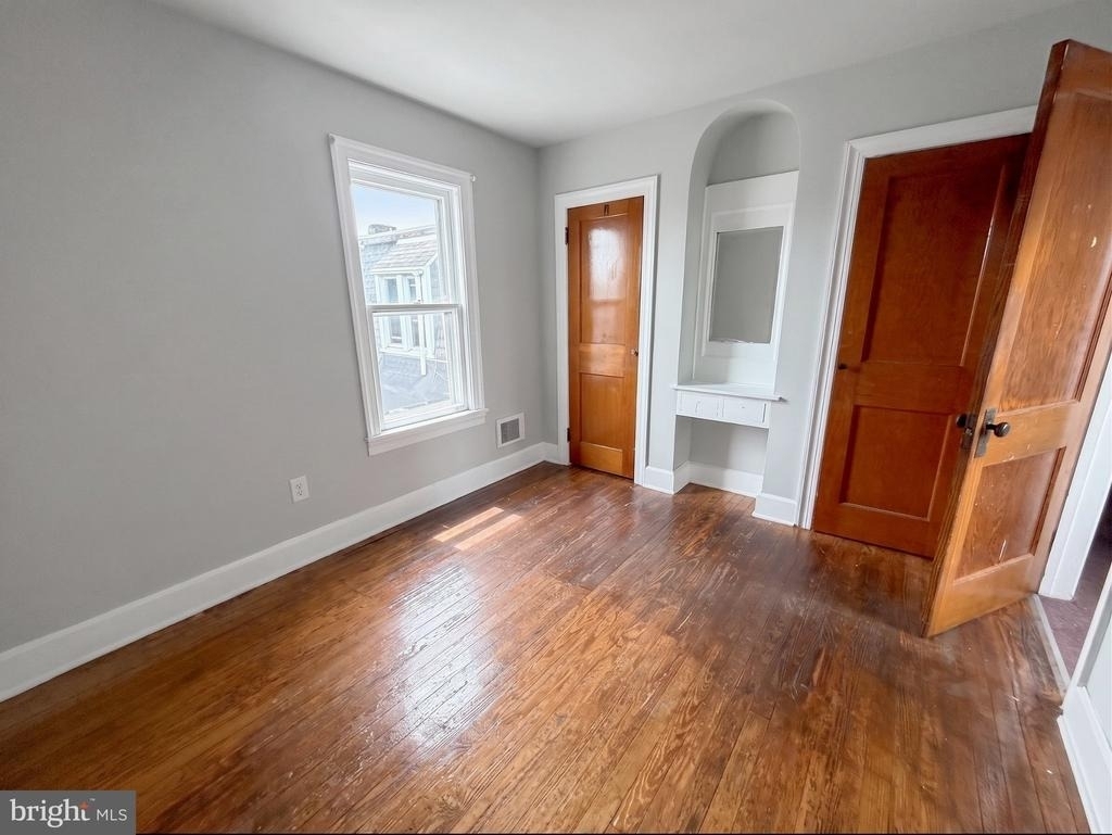 308 E King Street - Photo 5