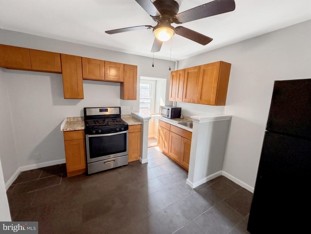 308 E King Street - Photo 6