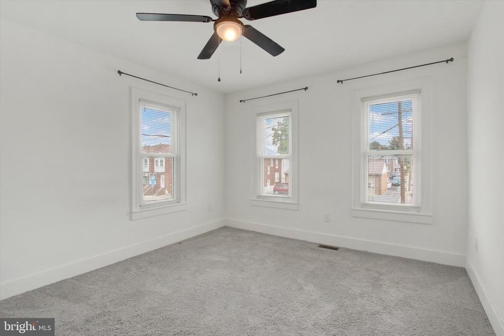 531 Baltimore Street - Photo 17