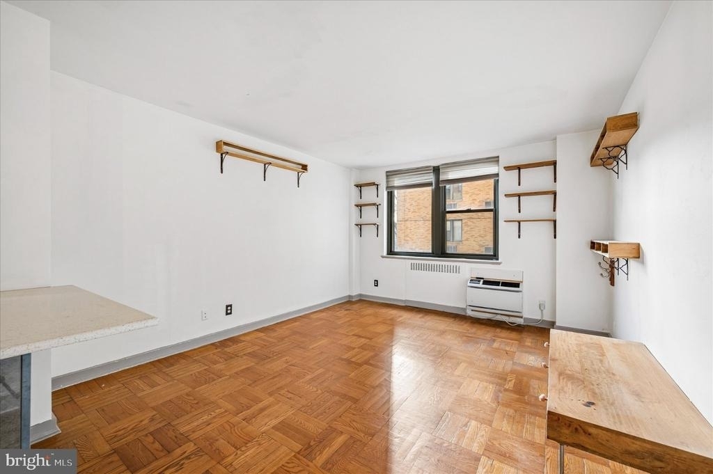 2601 Pennsylvania Avenue - Photo 2