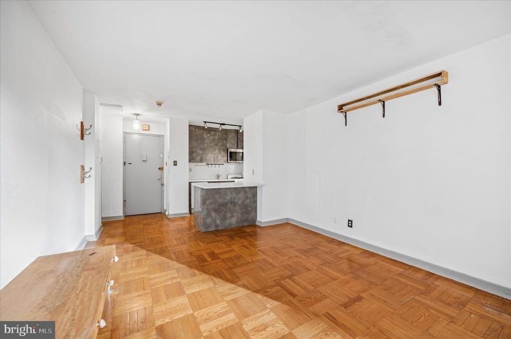 2601 Pennsylvania Avenue - Photo 5