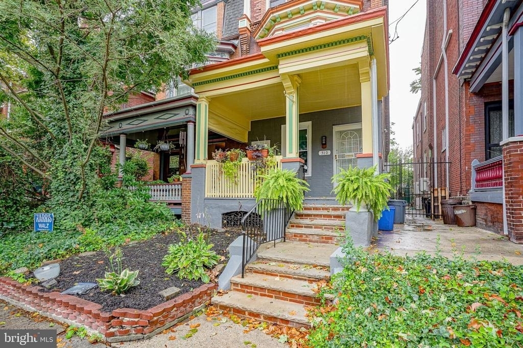 510 S 48th Street - Photo 1