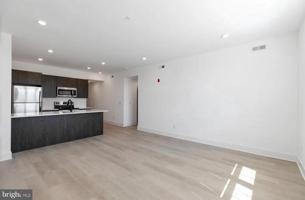 3045 Richmond Street - Photo 19