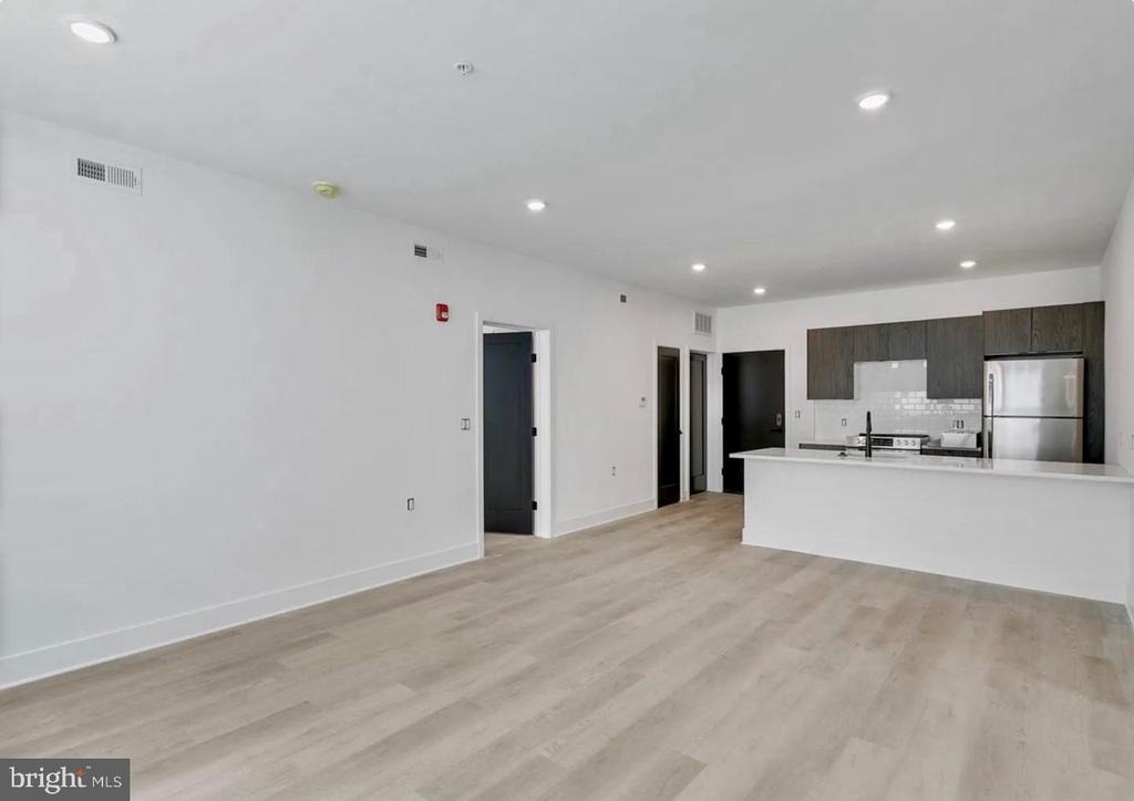 3045 Richmond Street - Photo 11
