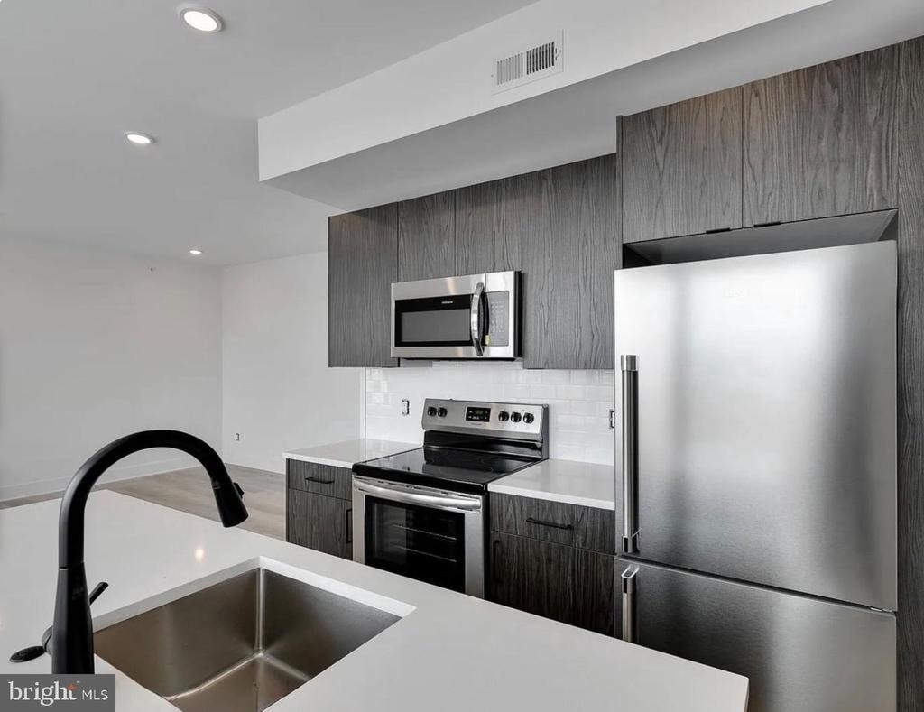 3045 Richmond Street - Photo 9