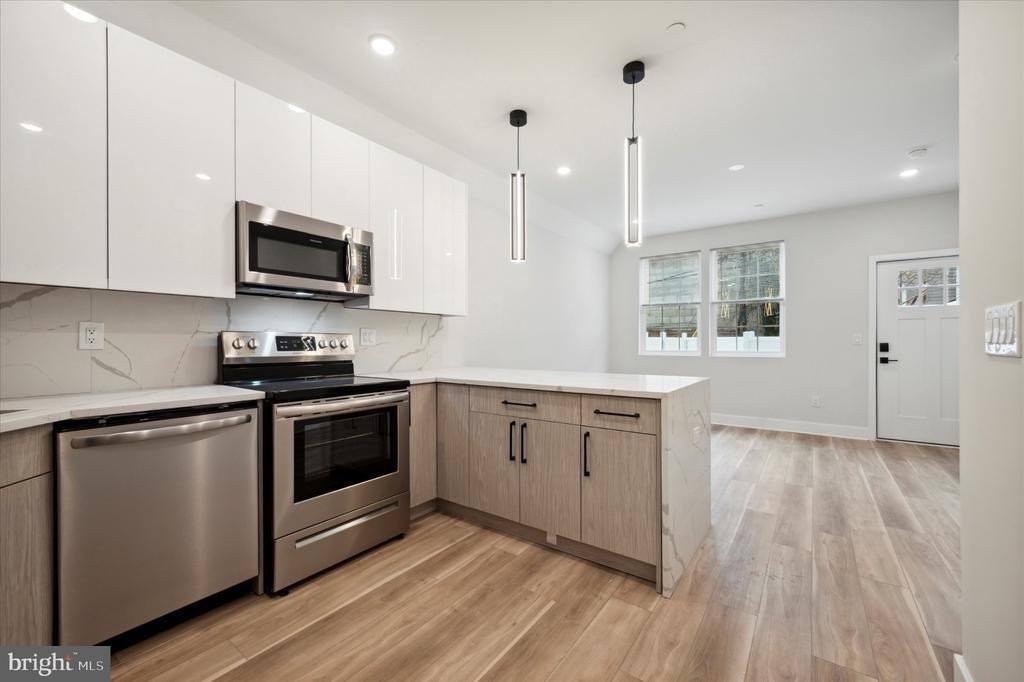 614 N Union Street - Photo 0