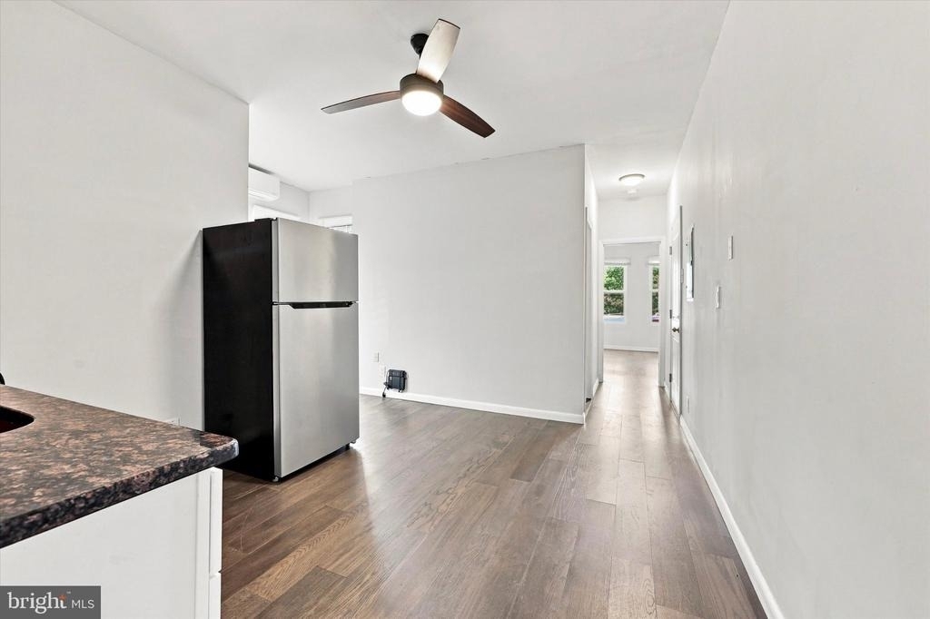 1219 S 46th Street - Photo 2