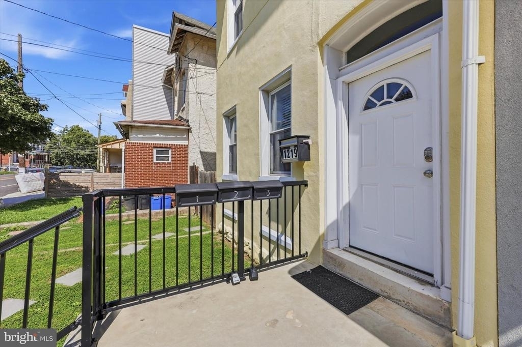 1219 S 46th Street - Photo 9