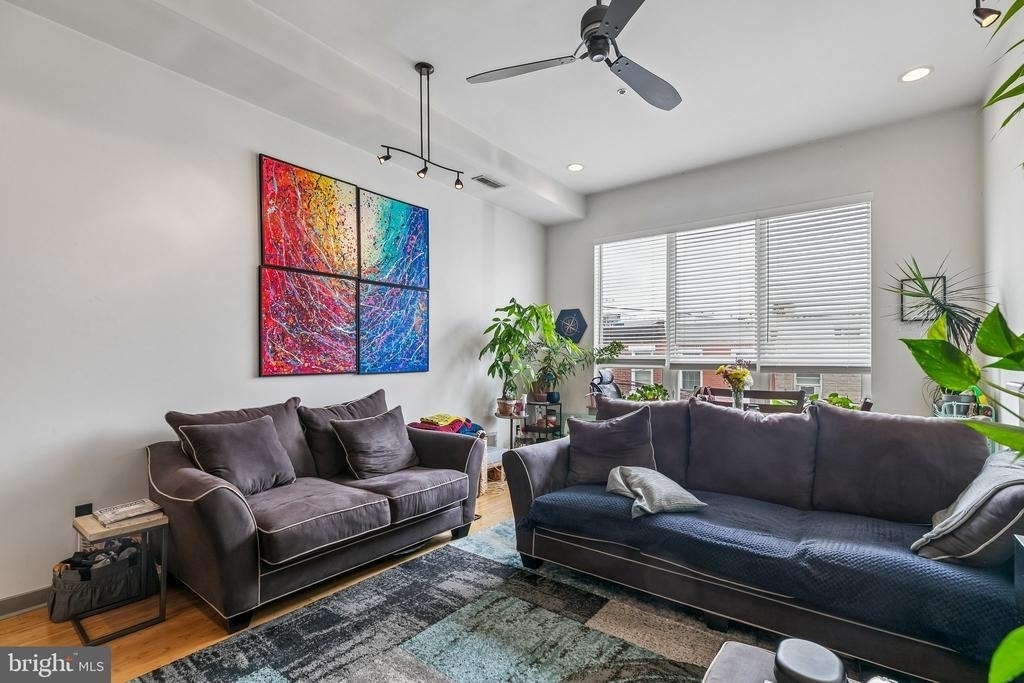 2311 E Gordon Street - Photo 3