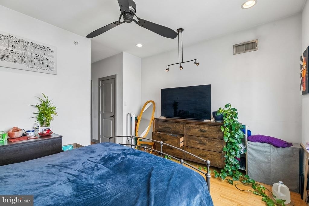 2311 E Gordon Street - Photo 9