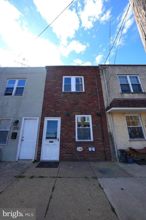 2748 E Venango Street - Photo 14