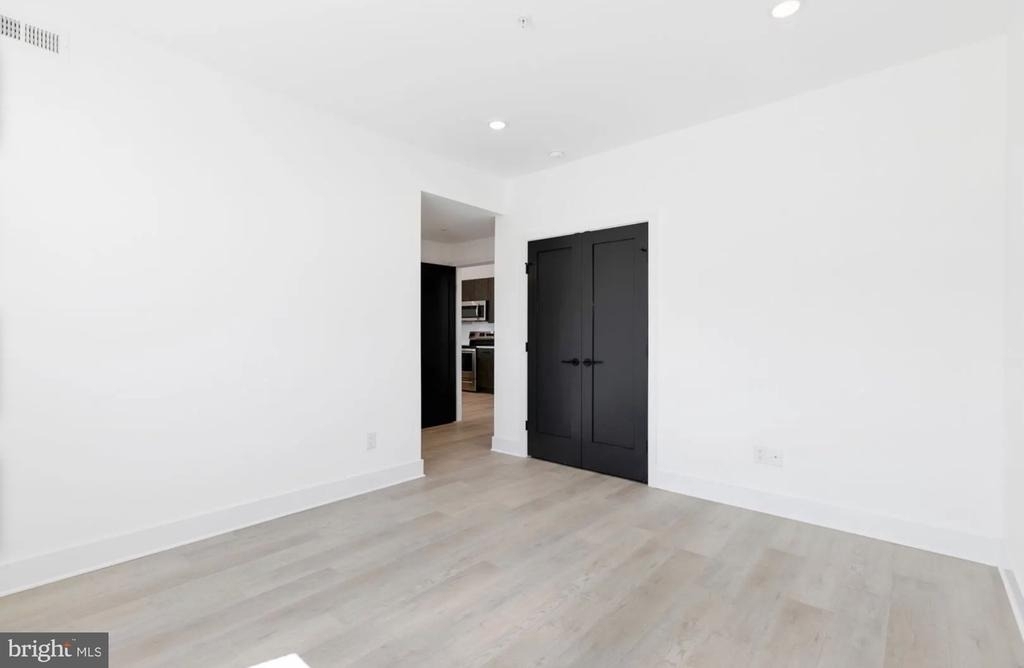 3045 Richmond Street - Photo 22