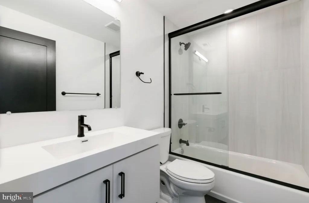 3045 Richmond Street - Photo 23