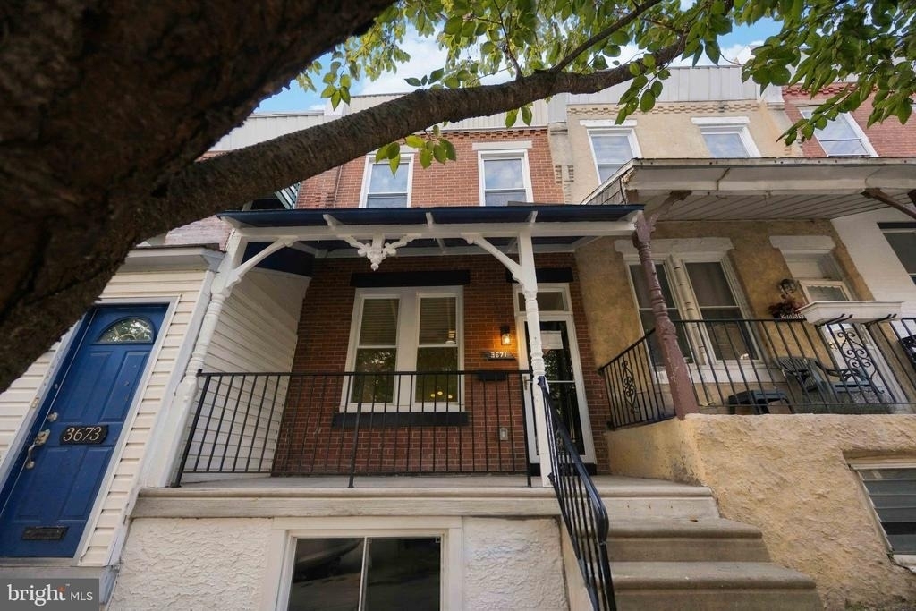 3671 Eveline Street - Photo 1