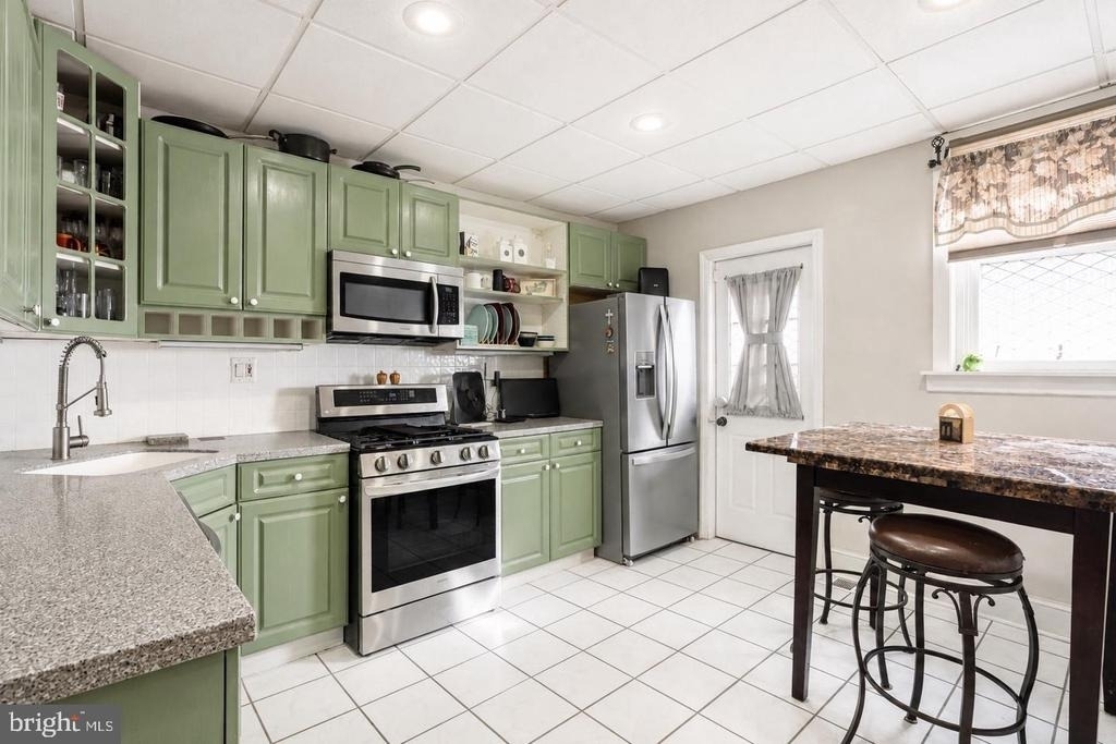 25 E Germantown Pike - Photo 6