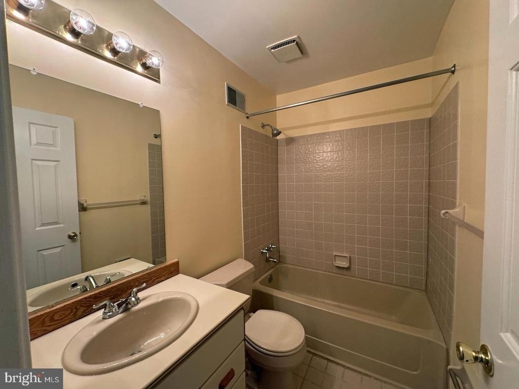 802 Seminole Gdns - Photo 16