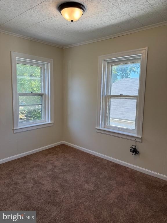 102 S Hess Street - Photo 6